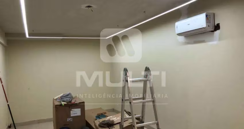Sala comercial para alugar em Saraiva, Uberlândia 