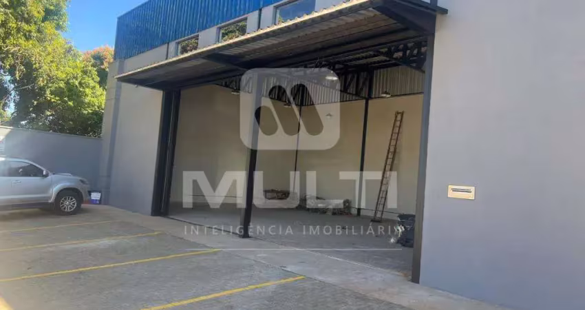 Barracão / Galpão / Depósito para alugar no Custódio Pereira, Uberlândia 