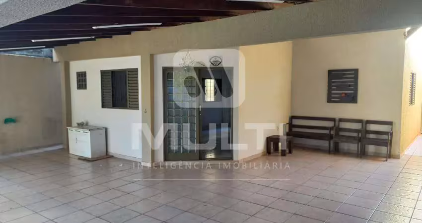Casa com 3 quartos para alugar no Jardim Patrícia, Uberlândia 