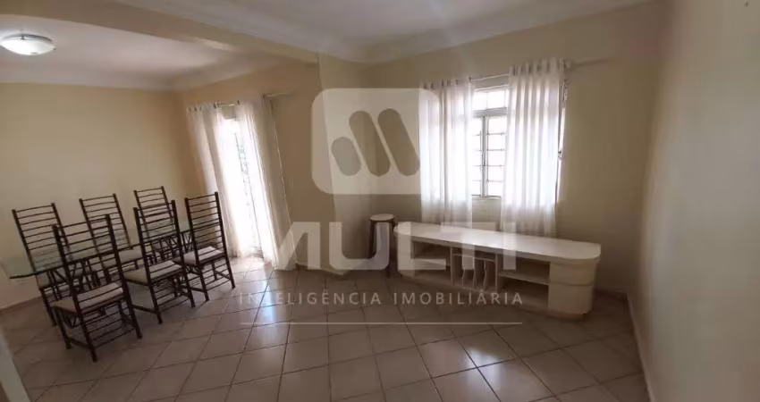 Apartamento com 3 quartos para alugar em Saraiva, Uberlândia 