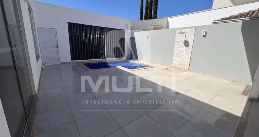 Casa em condomínio fechado com 3 quartos para alugar no Jardins Barcelona, Uberlândia 