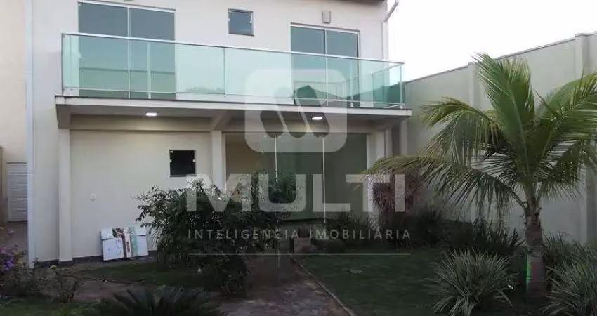Casa com 4 quartos à venda no Tibery, Uberlândia 