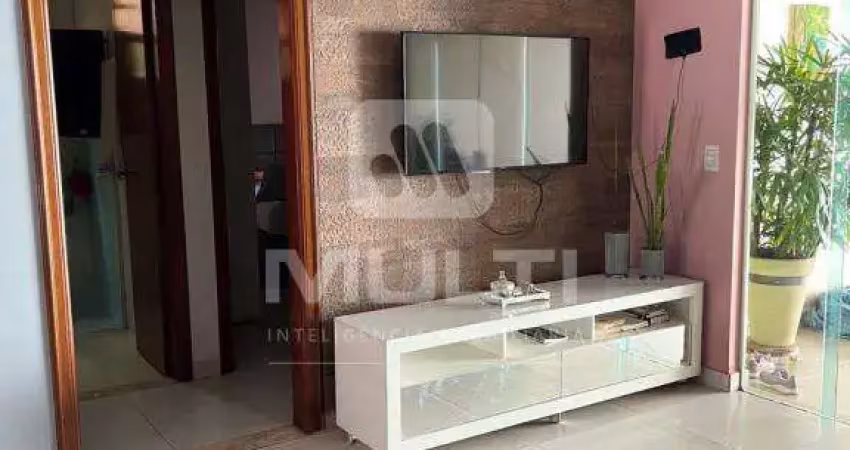 Casa com 3 quartos à venda no Jardim Patrícia, Uberlândia 