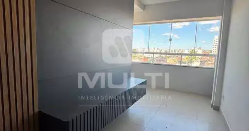 Cobertura com 3 quartos à venda no Santa Mônica, Uberlândia 