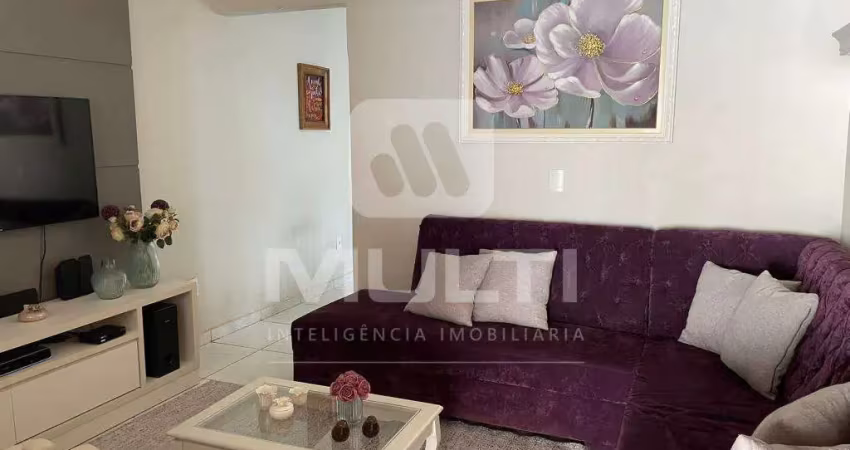 Casa com 3 quartos à venda em Carajás, Uberlândia 