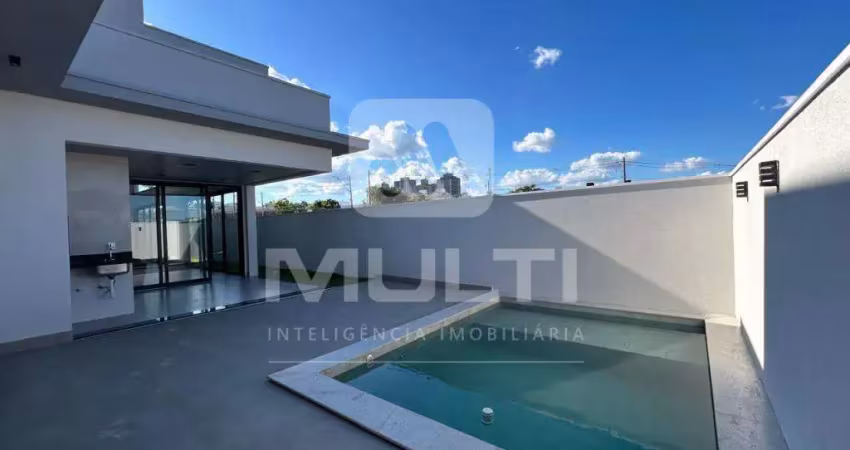 Casa em condomínio fechado com 3 quartos à venda em Laranjeiras, Uberlândia 