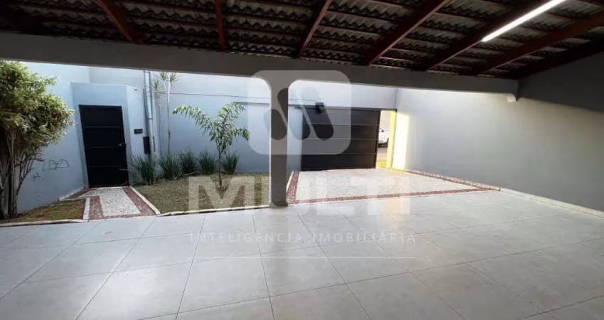 Casa com 3 quartos à venda no Martins, Uberlândia 