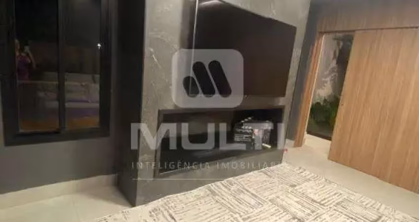 Casa em condomínio fechado com 3 quartos à venda no Alphaville, Uberlândia 