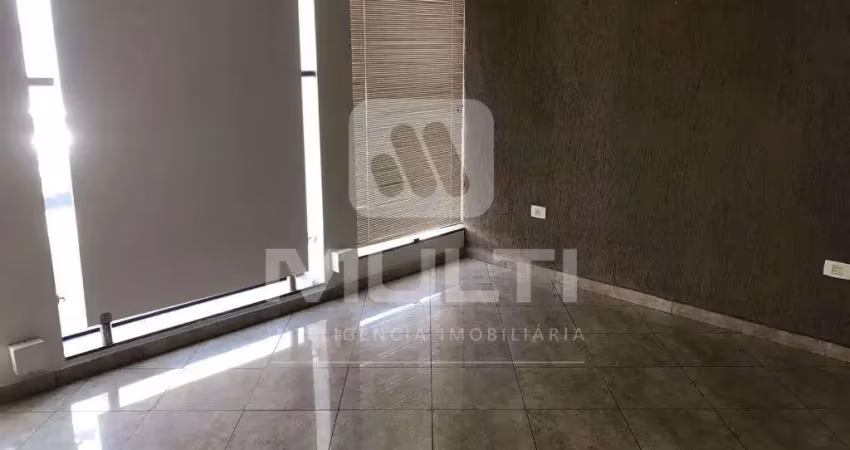 Apartamento com 3 quartos à venda no Centro, Uberlândia 