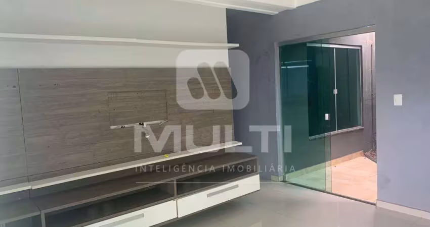 Casa em condomínio fechado com 3 quartos à venda no Alto Umuarama, Uberlândia 