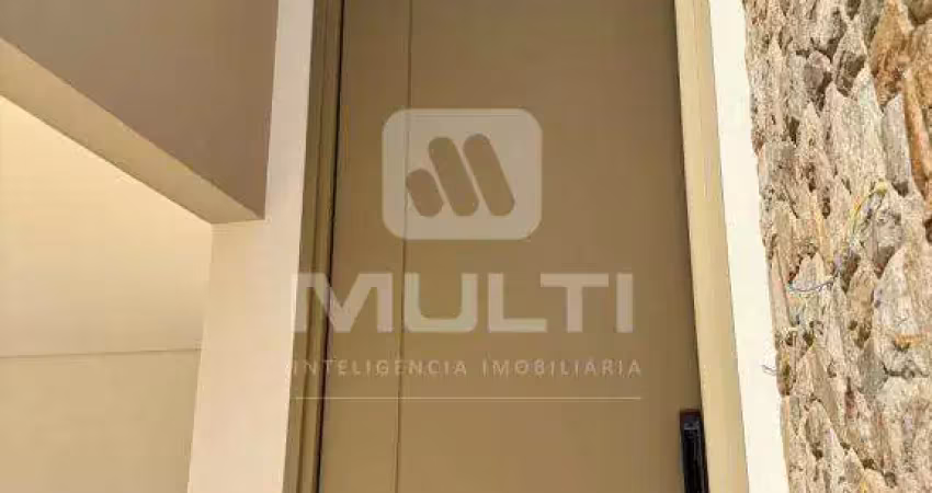 Casa em condomínio fechado com 4 quartos à venda no Morada da Colina, Uberlândia 