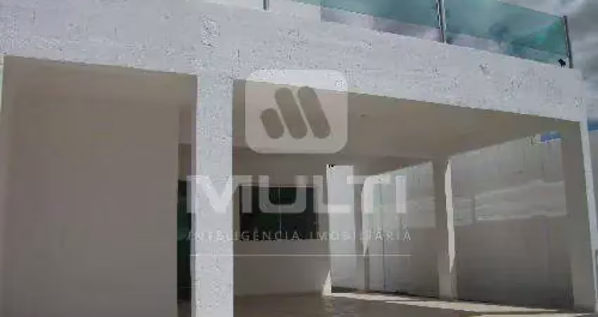 Casa com 5 quartos para alugar no Jardim Inconfidência, Uberlândia 