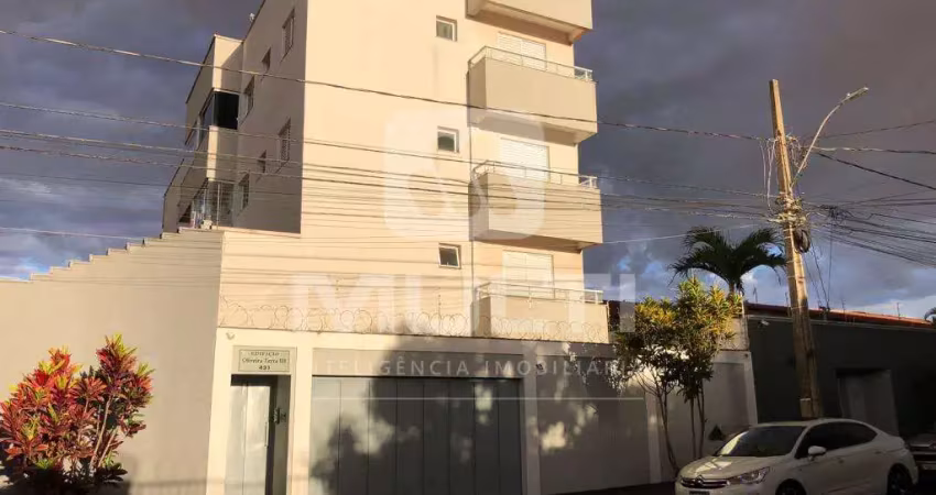 Apartamento com 2 quartos para alugar no Santa Mônica, Uberlândia 