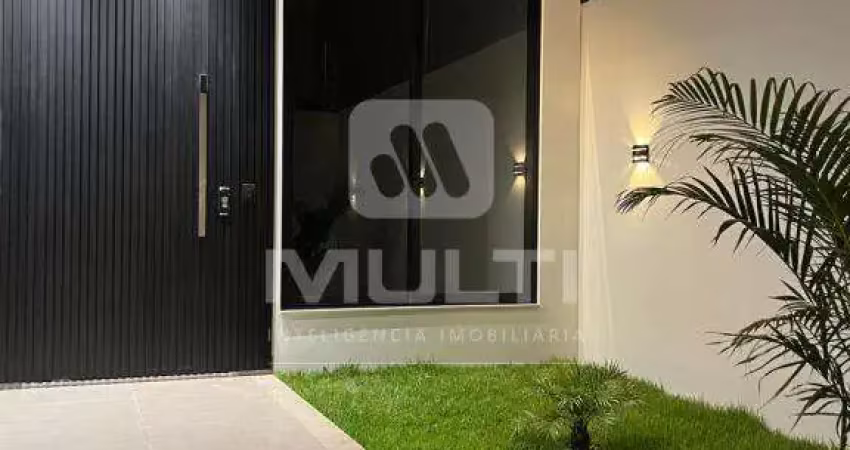 Casa com 3 quartos à venda no Novo Mundo, Uberlândia 