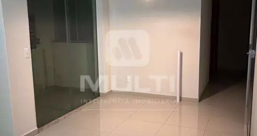 Casa em condomínio fechado com 3 quartos à venda no Alto Umuarama, Uberlândia 