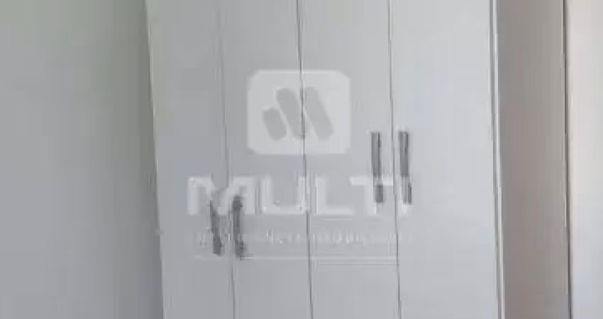 Apartamento com 2 quartos para alugar no Copacabana, Uberlândia 