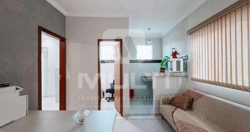 Casa com 3 quartos para alugar no Presidente Roosevelt, Uberlândia 
