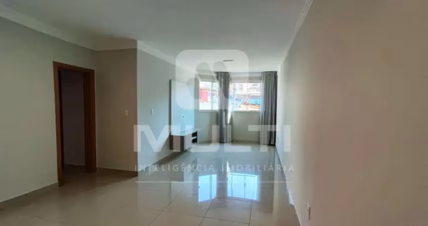 Apartamento com 3 quartos para alugar no Tabajaras, Uberlândia 