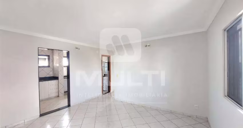 Apartamento com 3 quartos para alugar no Chácaras Tubalina, Uberlândia 