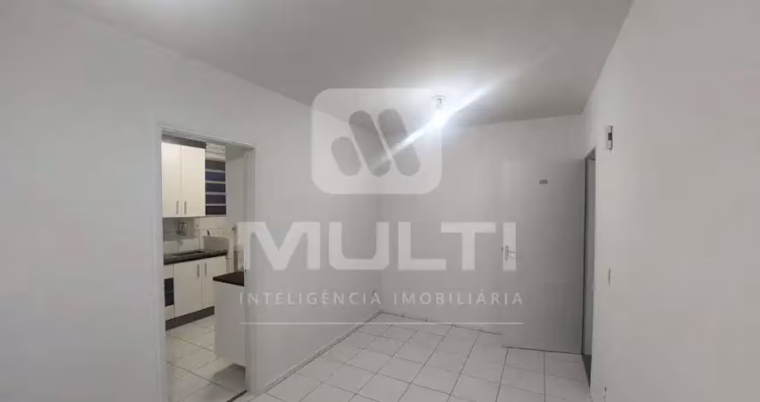 Apartamento com 3 quartos para alugar no Lidice, Uberlândia 