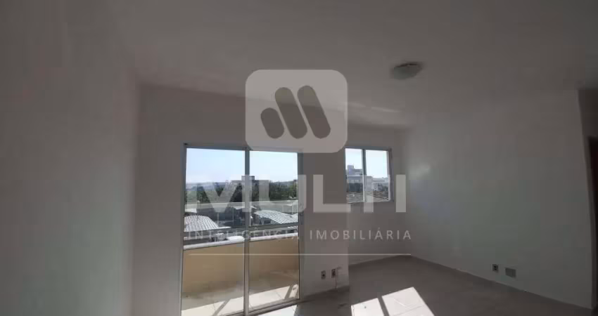Apartamento com 2 quartos para alugar no Umuarama, Uberlândia 