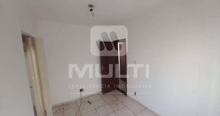 Casa com 3 quartos para alugar no Planalto, Uberlândia 