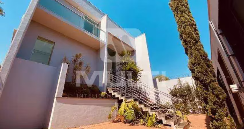 Casa comercial para alugar no Jardim Inconfidência, Uberlândia 