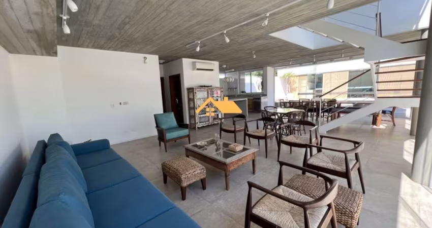 Imperdível! Casa de luxo com 5 suítes em Guaecá, São Sebastião-SP: 5 quartos, 2 salas, 6 banheiros, 3 vagas de garagem, 307m².