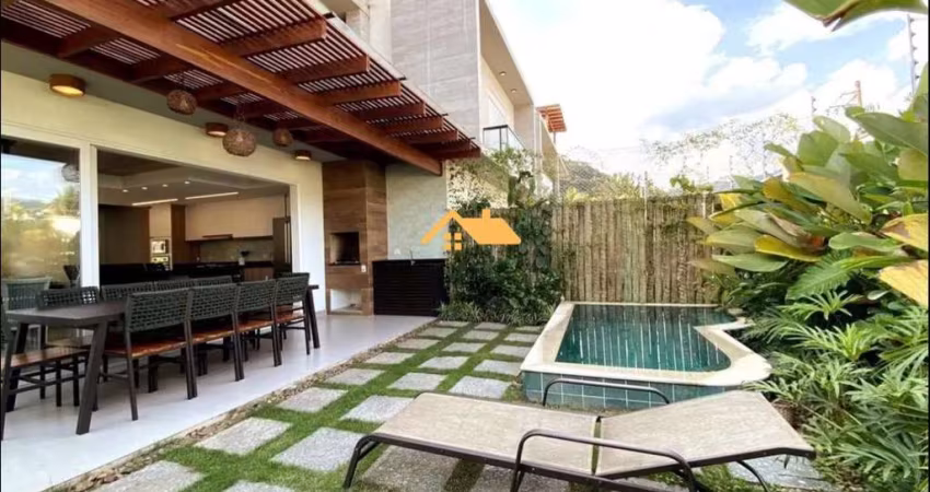 CASA EM CONDOMÍNIO NA PRAIA DE JUQUEHY