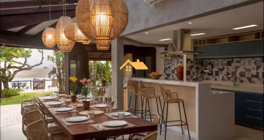 BELÍSSIMA CASA FRENTE AO RIO UNA