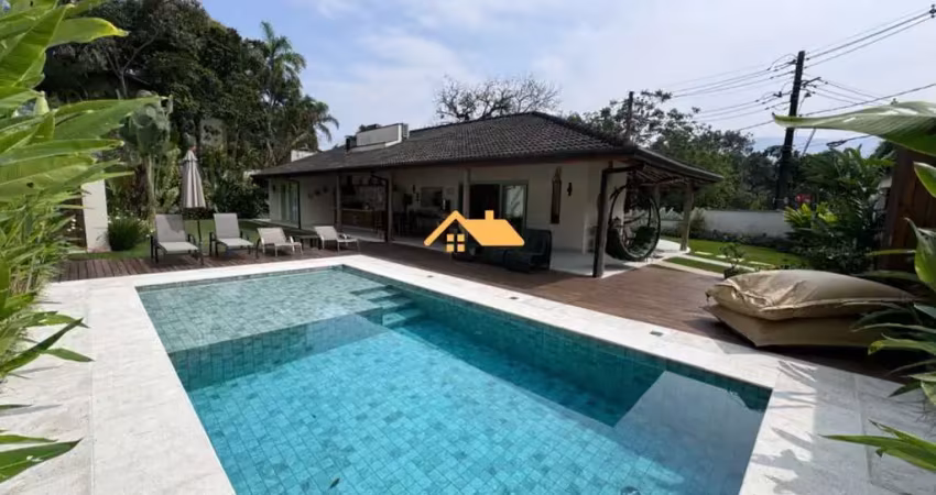 Imperdível oportunidade: Casa à venda em São Sebastião-SP, Barra do Una, 4 quartos, 3 suítes, 2 salas, 5 banheiros, 4 vagas, 287m².