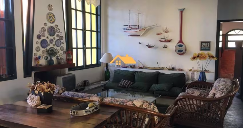 Casa à venda em São Sebastião-SP: 4 quartos, 2 suítes, 2 salas, 3 banheiros, 2 vagas de garagem, 175,10 m² na Barra do Una.
