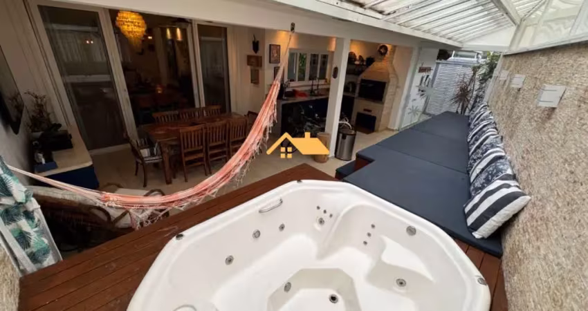 Maravilhosa casa em condomínio com 5 suítes em juquehy, são sebastião-sp: 3 salas, 4 banheiros, 3 vagas de garagem!