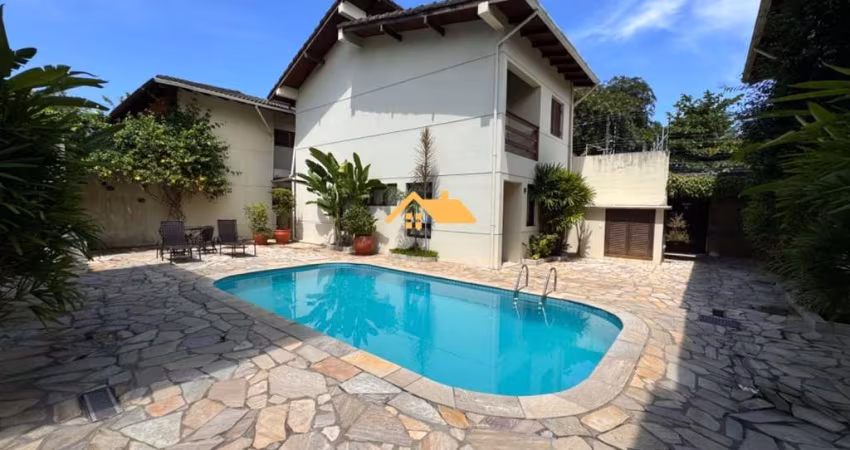 Casa em Condomínio de  em Juquehy - 3 quartos, 1 suíte, 2 salas, 2 banheiros, 1 vaga, 135m² - São Sebastião-SP
