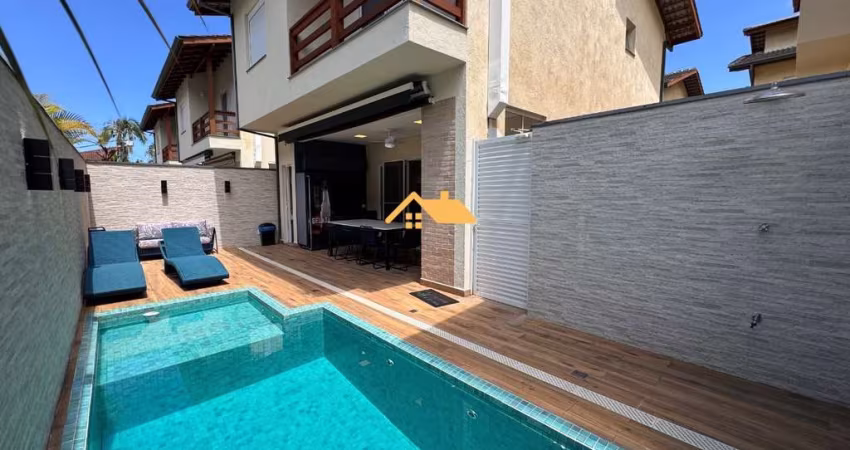 Casa no condomínio  Gamboa à venda em Juquehy, São Sebastião-SP: 3 quartos, 3 suítes, 2 salas, 3 banheiros, 2 vagas, 151m²