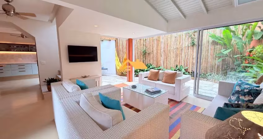 Condominio Armacao de Juquehy, São Sebastião-SP: 4 Quartos, 3 Suítes, 4 Banheiros, 2 Vagas de Garagem