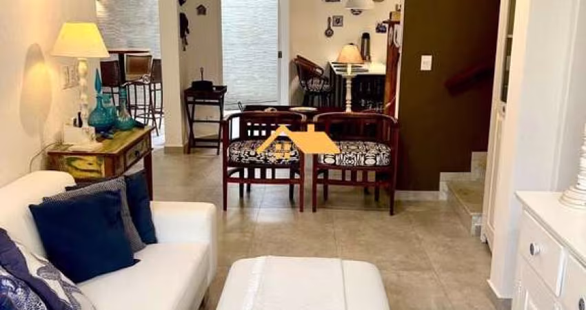 Casa  em condomínio à venda em Juquehy, São Sebastião-SP: 4 quartos, 2 suítes, salas amplas e garagem.