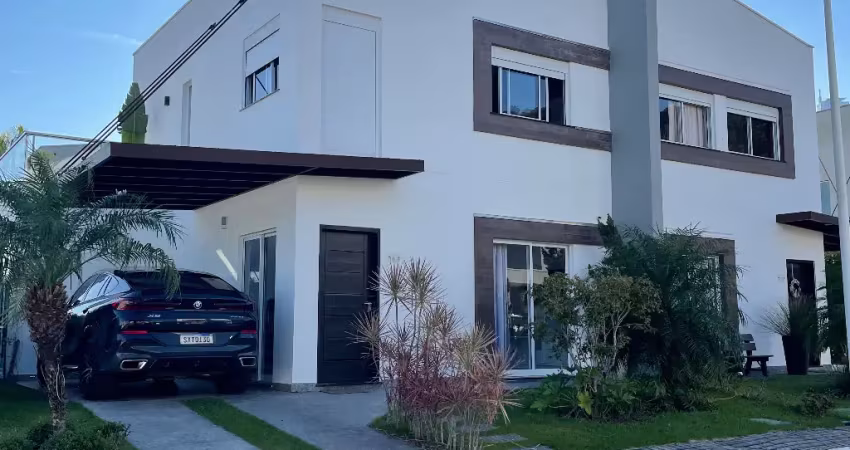 Excelente oportunidade em condomínio fechado em sobrado com 3/4 sendo uma suíte bairro da barra em balneário camboriú