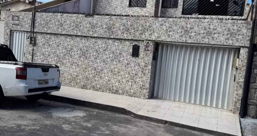 Casa no pavimento superior com 4 quartos na parquelândia