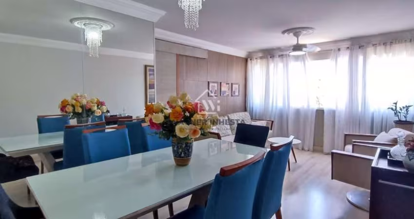 Apartamento à venda na Zona 03, com 3 quartos, semi mobiliado, no Residencial Viena, Av Mauá, em Ma