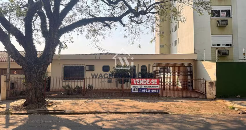 Oportunidade! Baixou o preço, Casa à venda com area total de 630m² na Zona 07 acima da Av. Colombo,