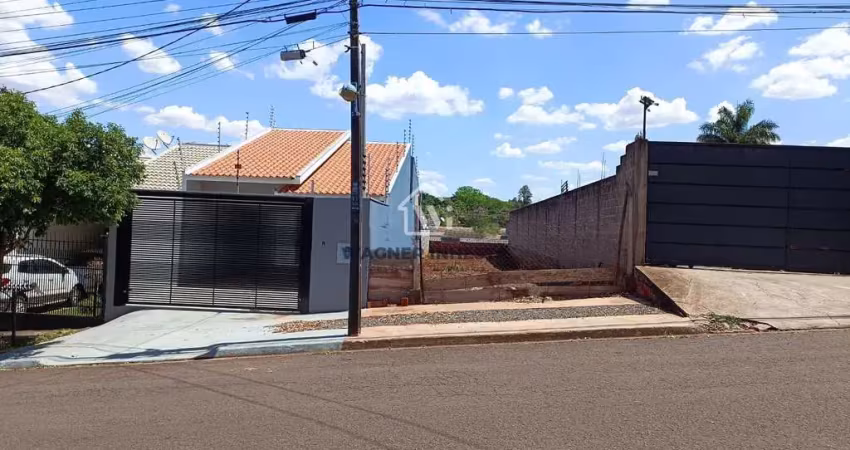Meio terreno desmembrado com 192m²  à venda em maringá, pr