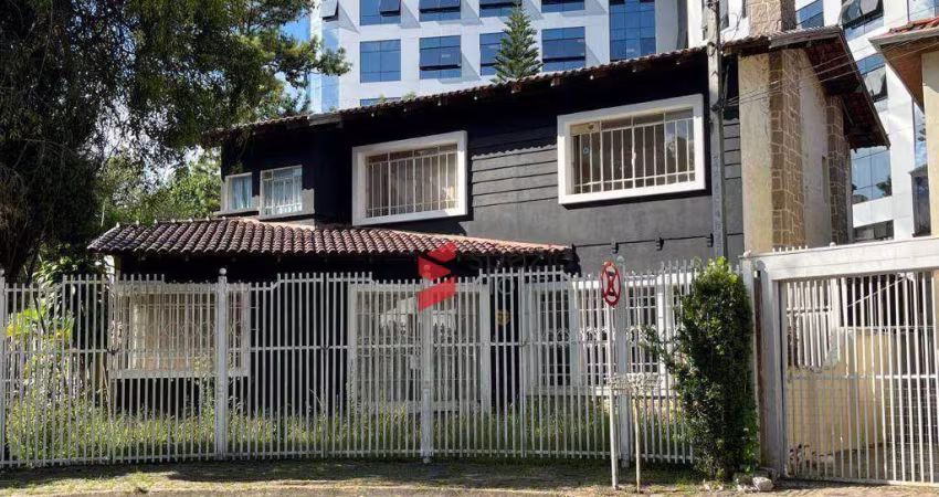 CASA COM 306,00 M² AO LADO DO EDF. DELTA