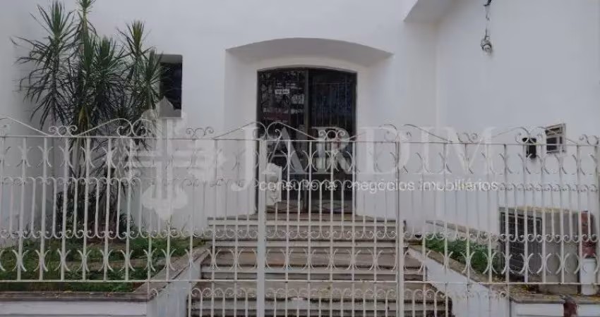 Bairro alto - residencial - 5 dormitórios - área gourmet - 2 vagas