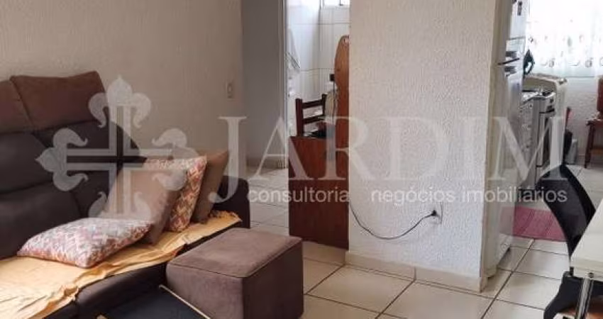 ÓTIMO APARTAMENTO BEM LOCALIZADO.