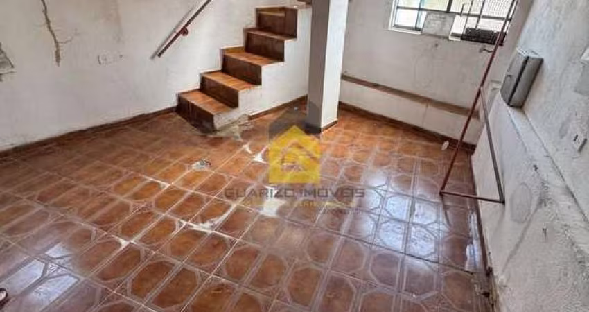 Casa a venda no Dermarchi em São Bernardo com 2 dormitório e quintal.