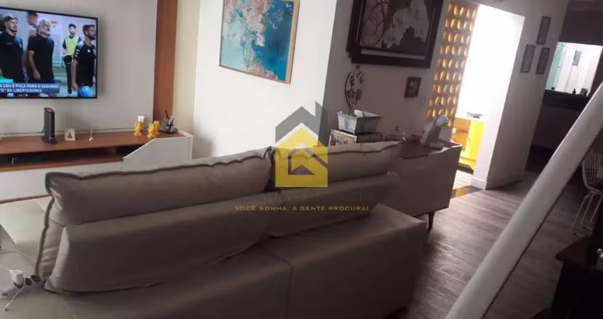 Sobrado à Venda – 194m² | 3 Dorms (1 Suíte) | Vila Valparaíso – Santo André