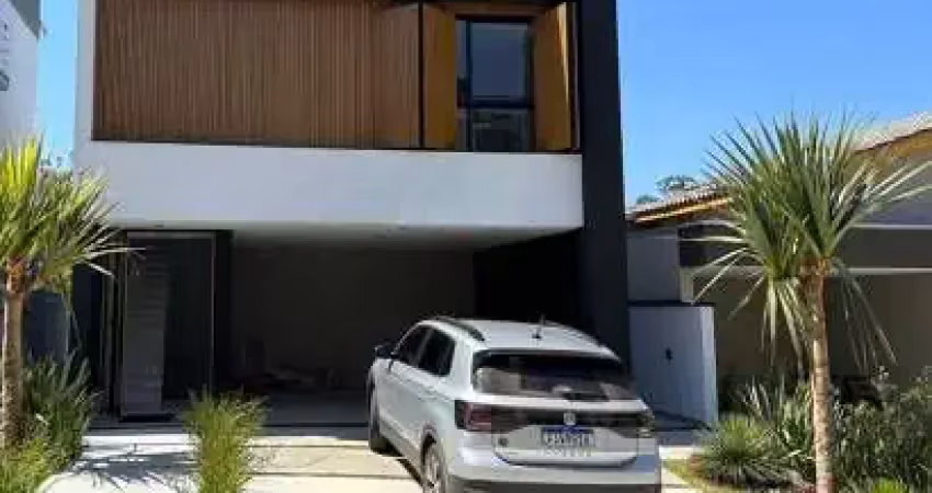 Linda Casa no Condomínio Bella Cittá Faz. Rodeio para venda com 230 m² com 4 suítes e PISCINA