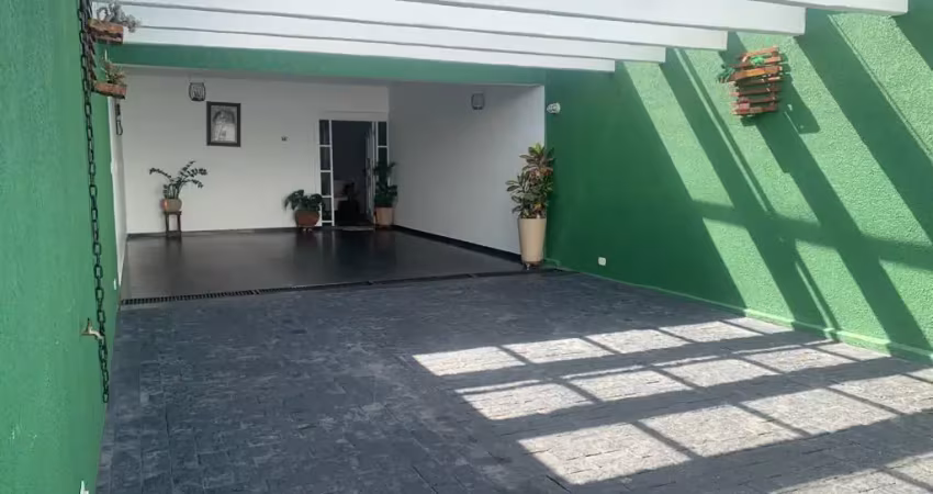 Maravilhosa casa térrea para locação 274 m² 3 suítes piscina, espaço gourmet e salão de jogos