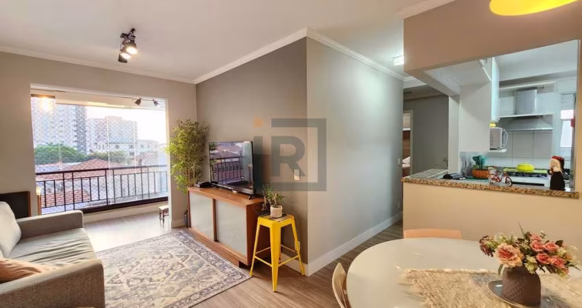 Apartamento de 60m² com 2 dormitórios, sendo 1 suíte, varanda e  cozinha americana, 1 vaga à venda na Vila Romana, em São Paulo